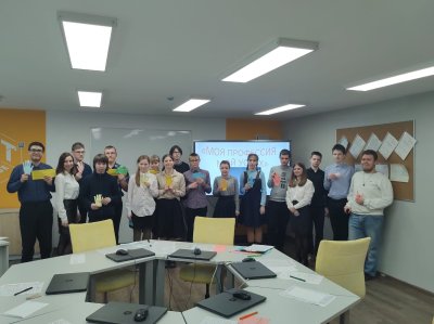 Обучающиеся 9 класса с классным руководителем Мариной Владимировной Абрамовой посетили филиал ГАПОУ ВО «ВТЭК».